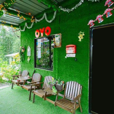 Отель Oyo 90111 Happy Garden Tenompok Экстерьер фото